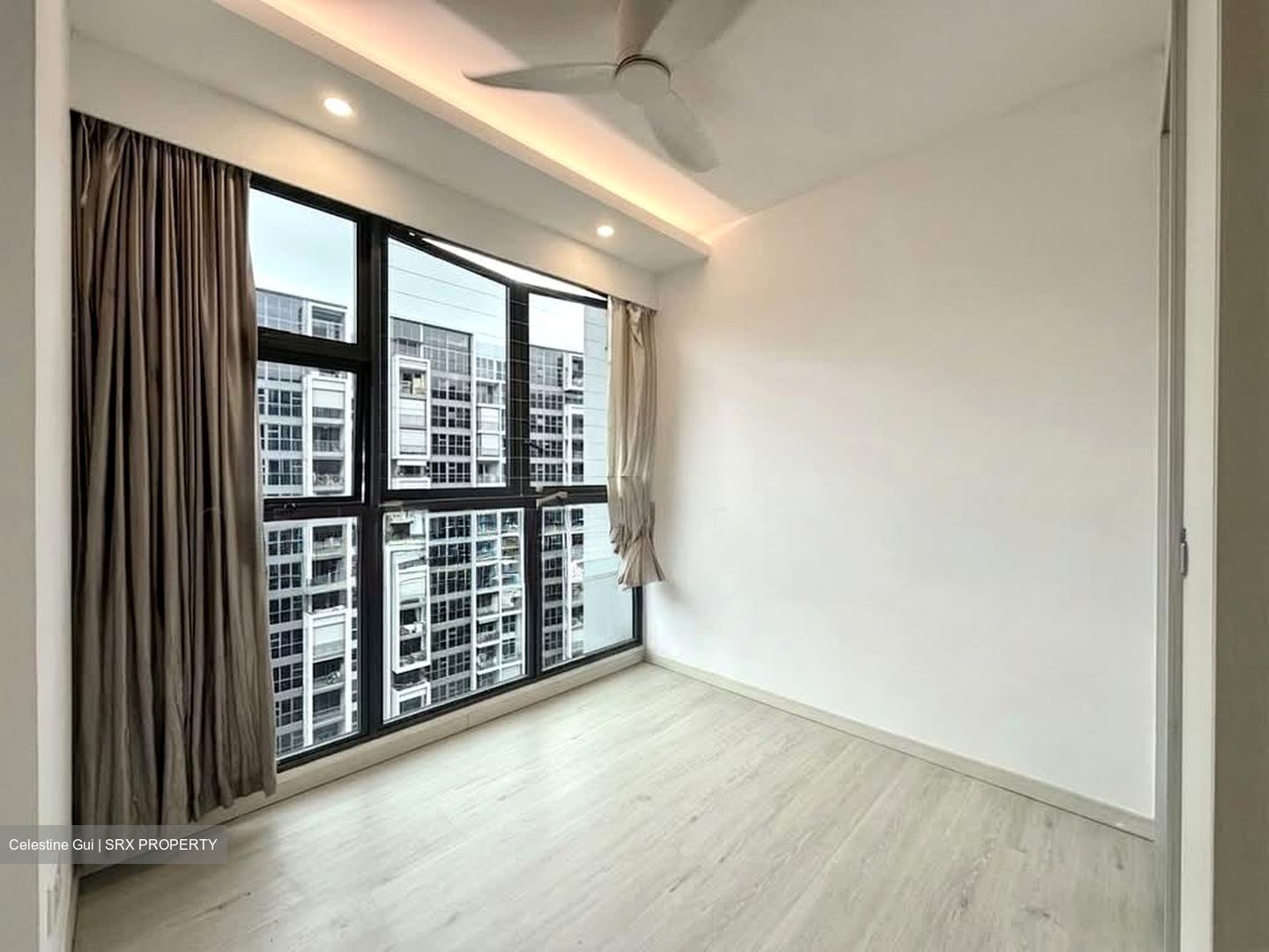 Prive (D19), Condominium #579272811